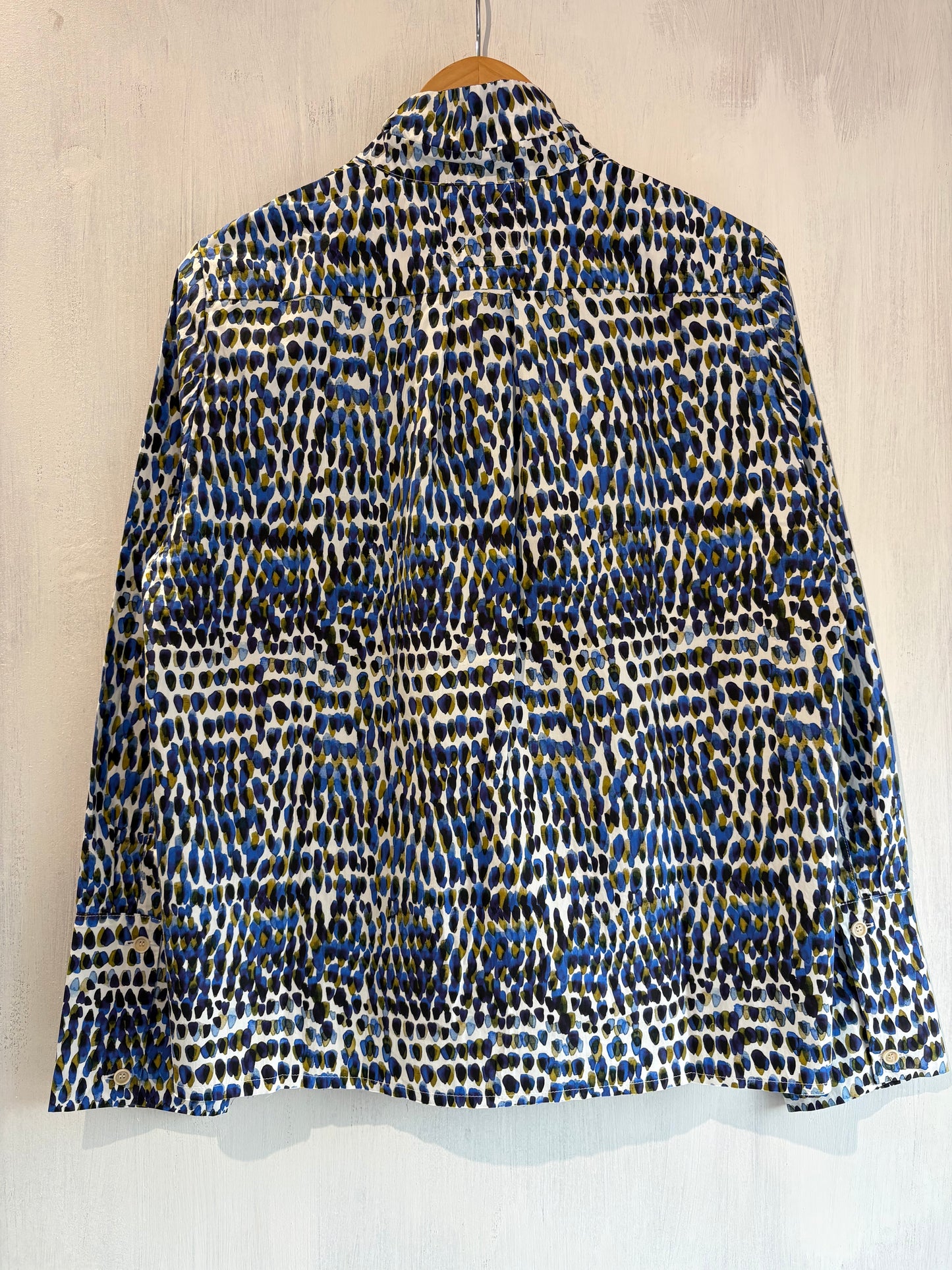 Aequamente Dots Shirt