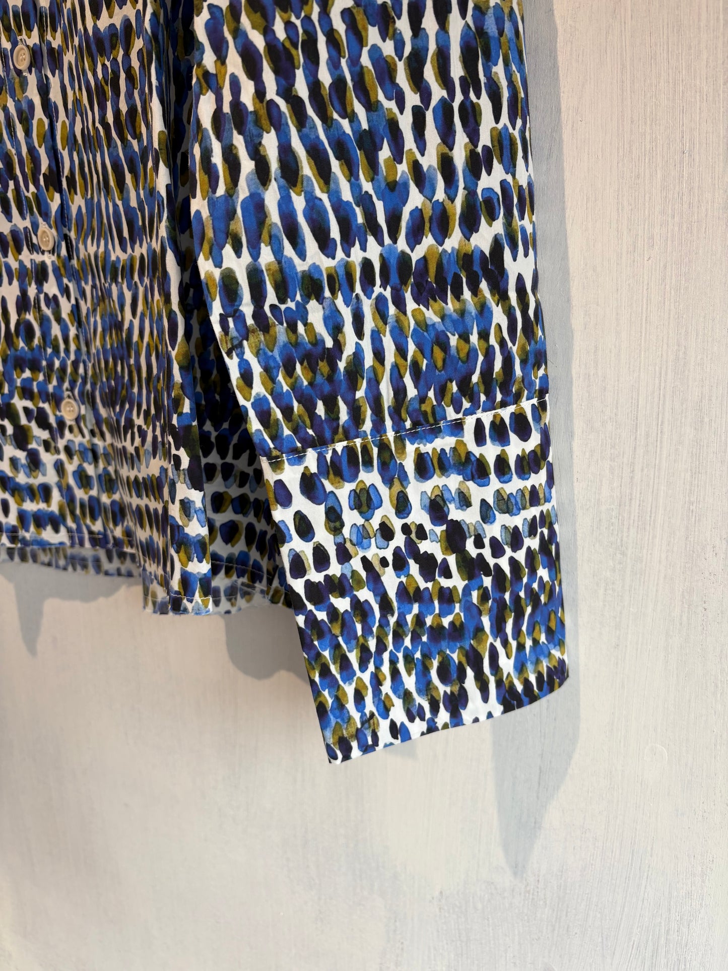 Aequamente Dots Shirt