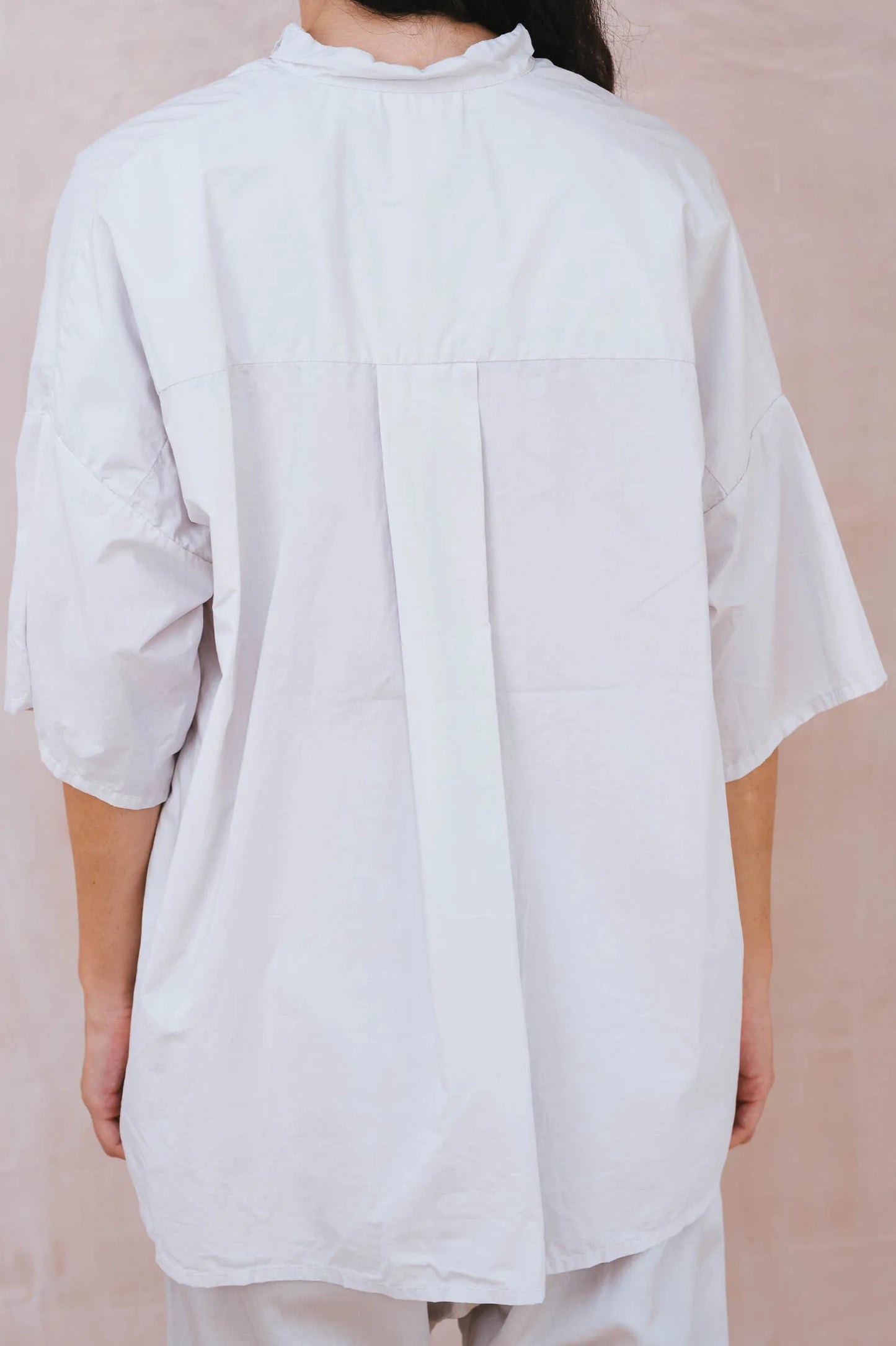 SULA Easy Shirt in White Sand