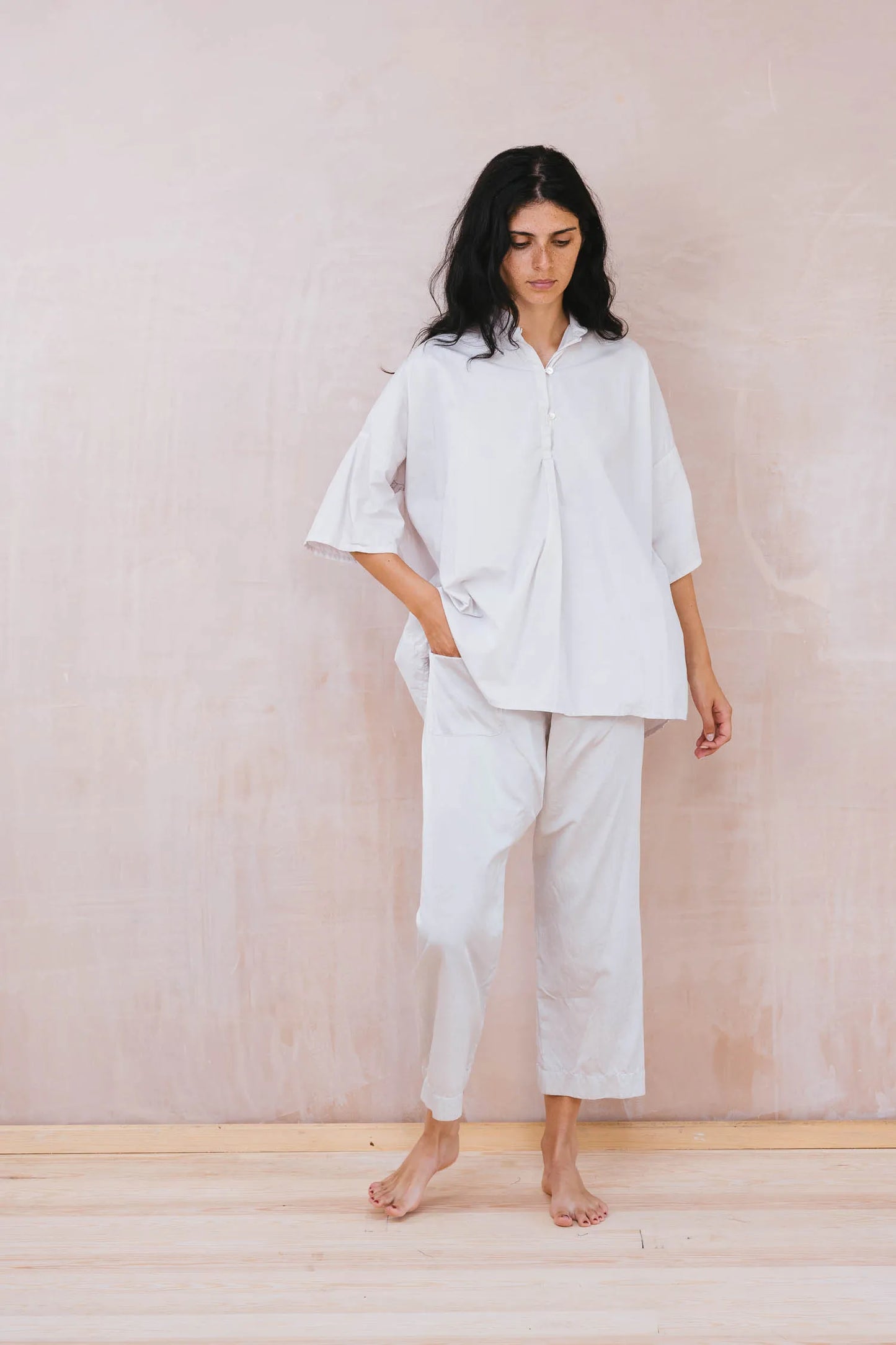 SULA Easy Shirt in White Sand