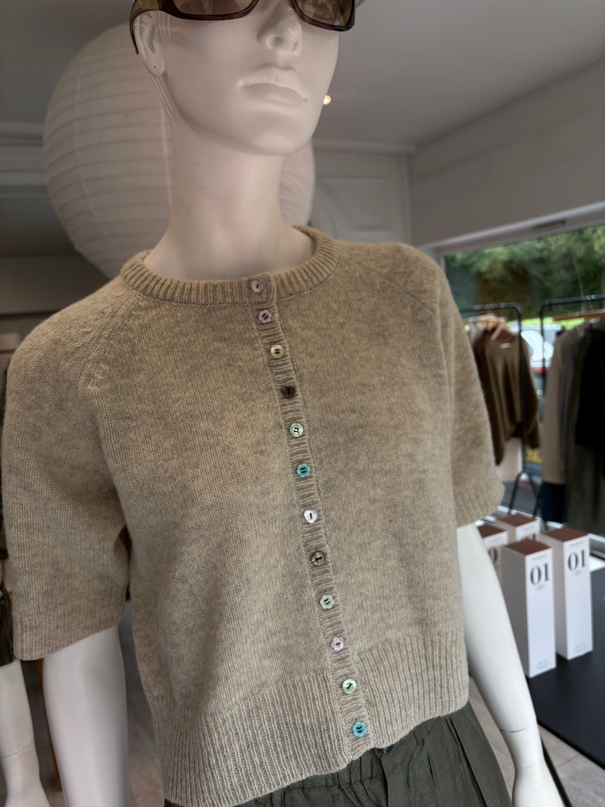 Nygårdsanna Pretty Button Cardigan in Nature