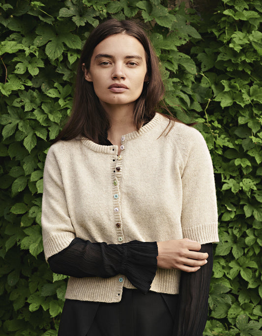 Nygårdsanna Pretty Button Cardigan in Nature