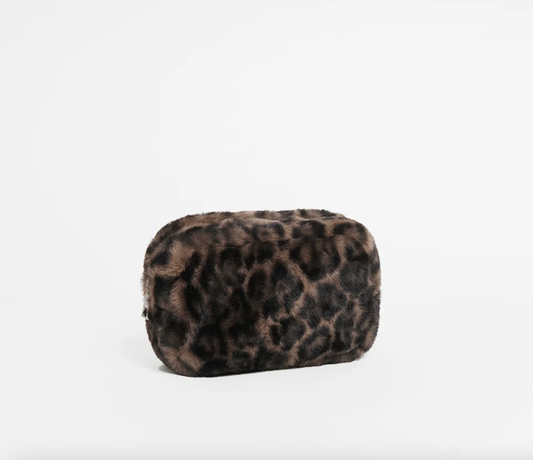 APPARIS Noor Pochette in Dark Leopard