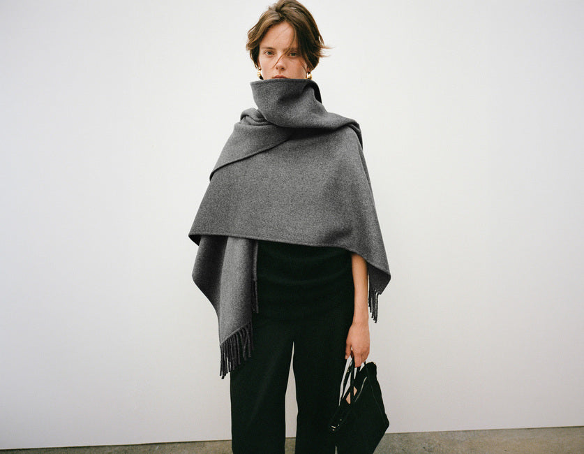 Vanessa Bruno Hope Fringed Poncho in Anthracite
