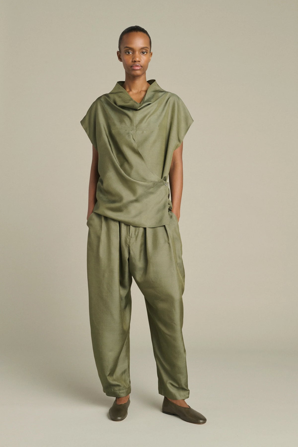 Soeur Vernon Silk Trousers in Olive Green