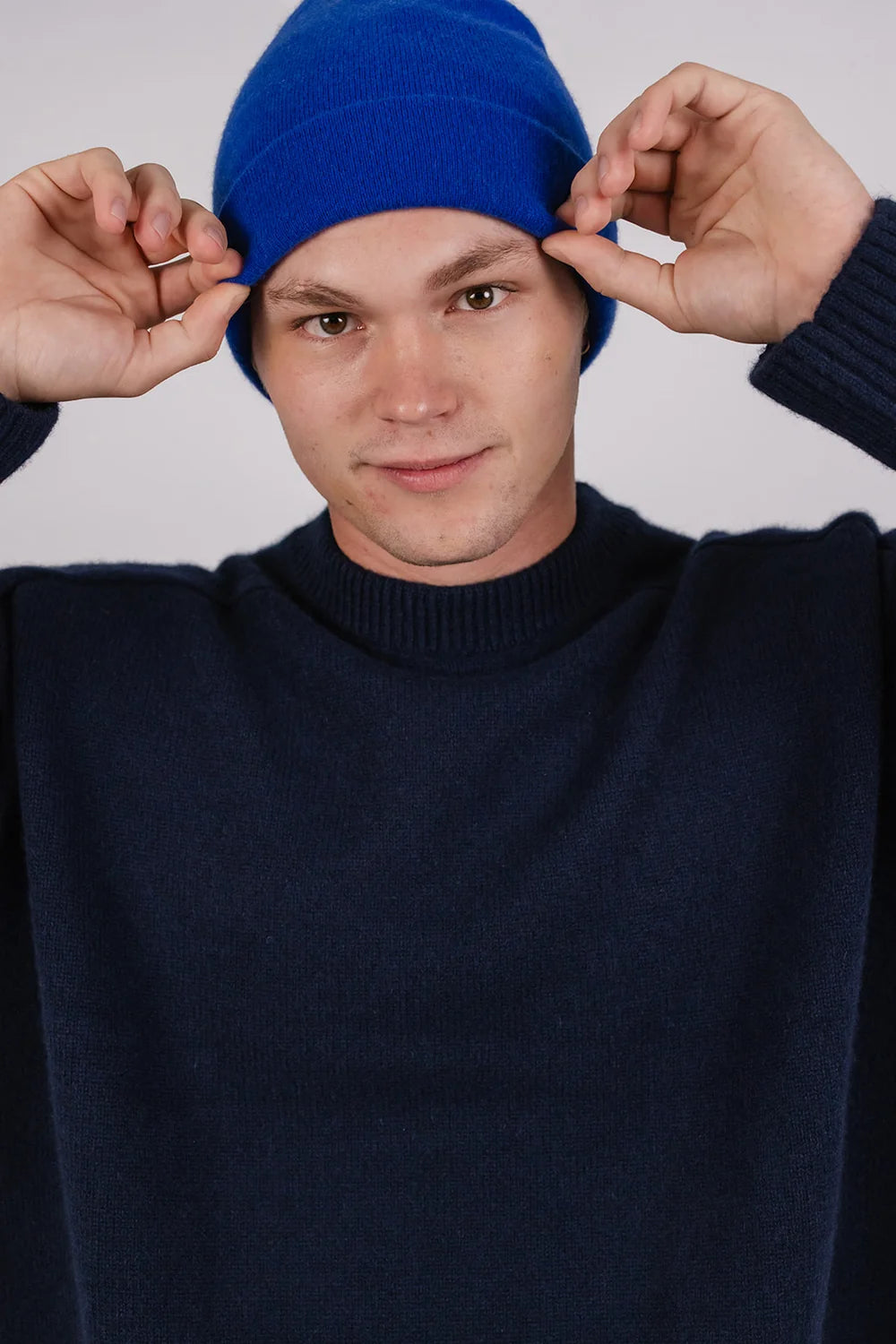 Vic and Bert Colin Premium 5GG Cashmere Knit in Navy - Unisex