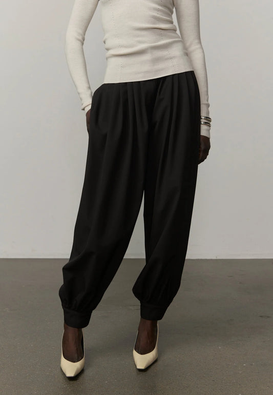 Herskind Zeth High Waist Pants in Black
